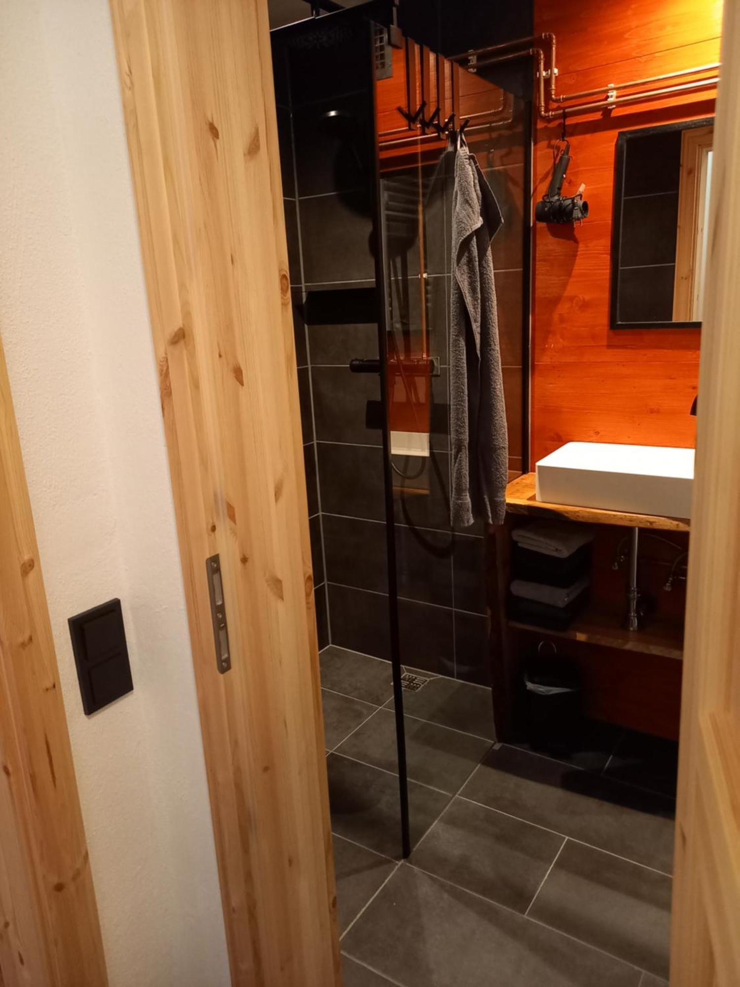 Explorer'S Lodge & Camping Helminghausen Esterno foto